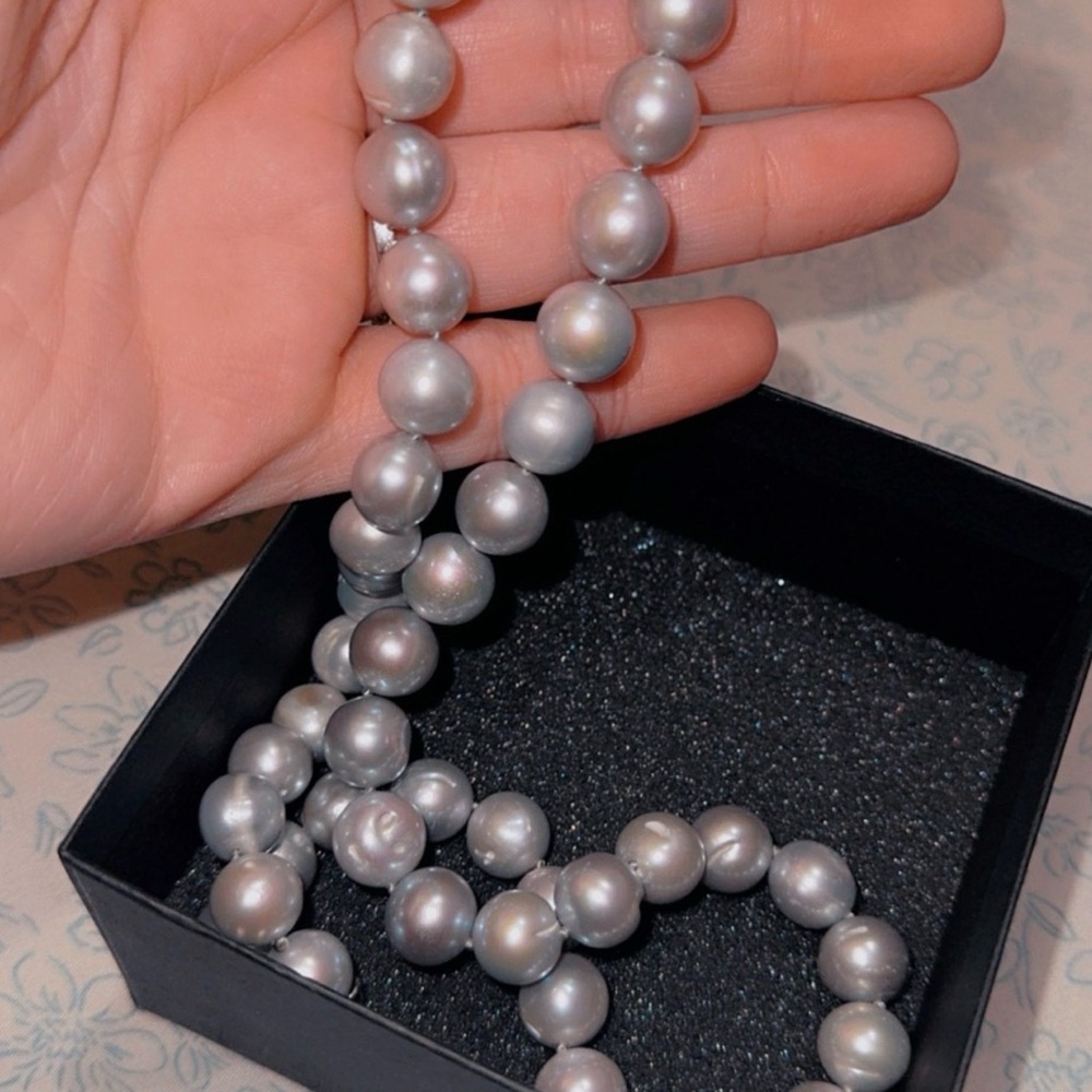 Elegant Multi Platinum Cultured Japanese Akoya Pearl 18inch Necklace